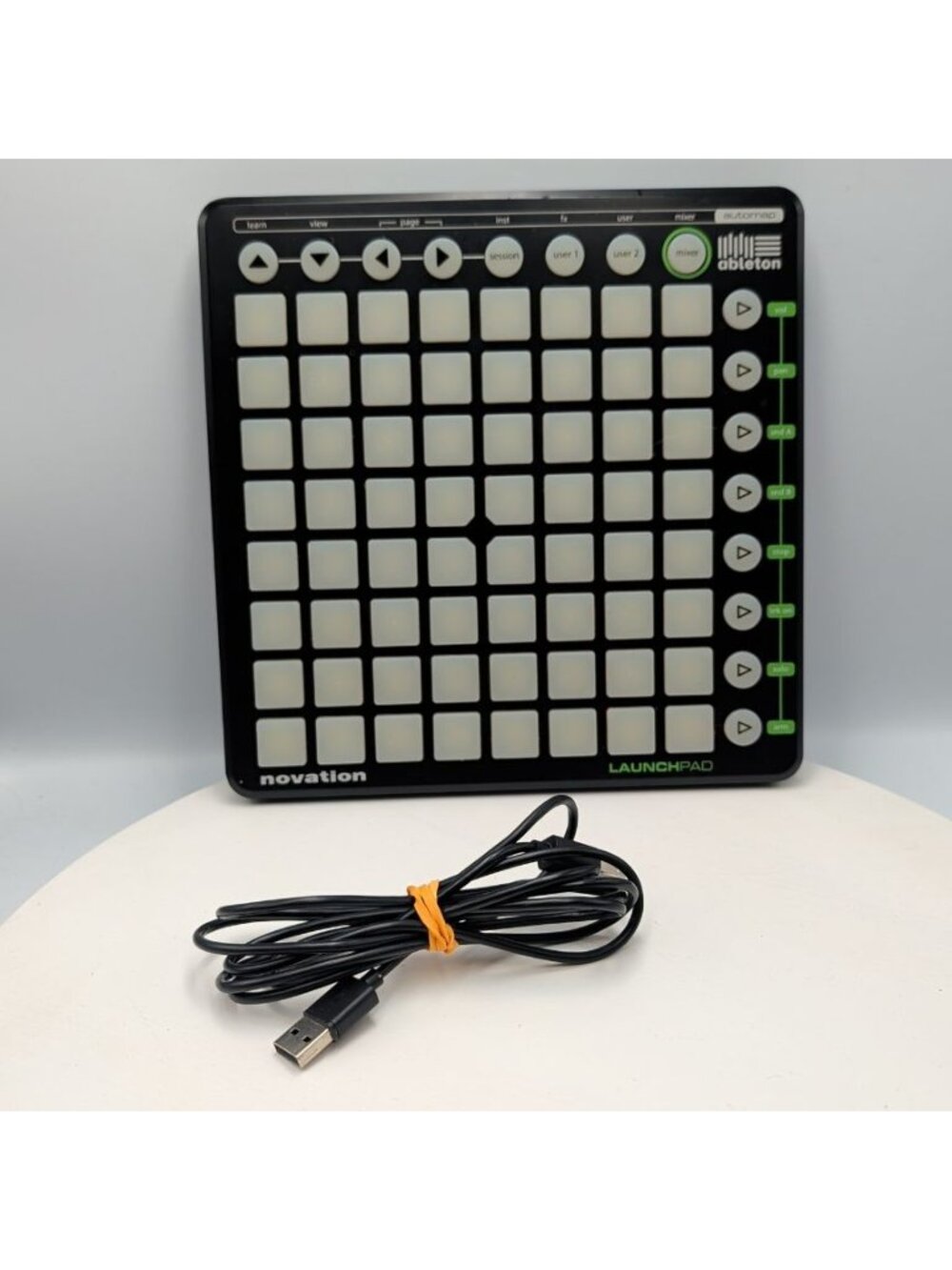 Novation Launchpad USB MIDI Pad Controller Ableton Live PC Mac Black LED DJ